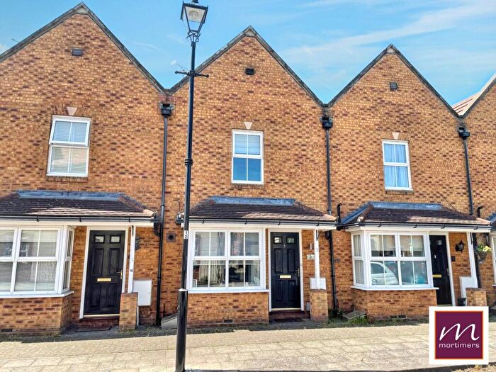 2 Bedroom Terraced House To Rent In Kingsgate, Fairford Leys, HP19