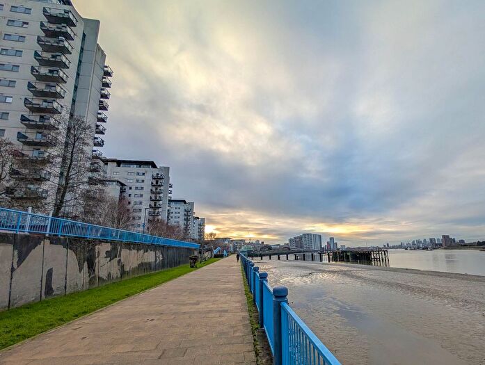 1 Bedroom Flat For Sale In Erebus Drive, West Thamesmead, SE28