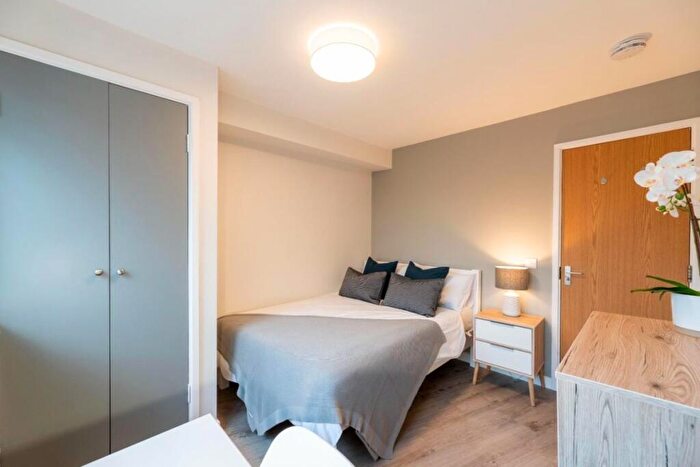 4 Bedroom Flat To Rent In Falconar Street, Newcastle, NE2