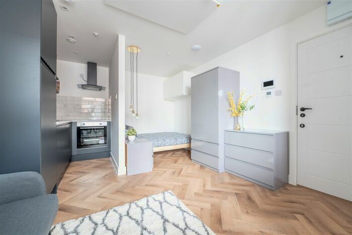 1 Bedroom Studio To Rent In Willis House, Willis Road, Portsmouth, Hampshire, PO1