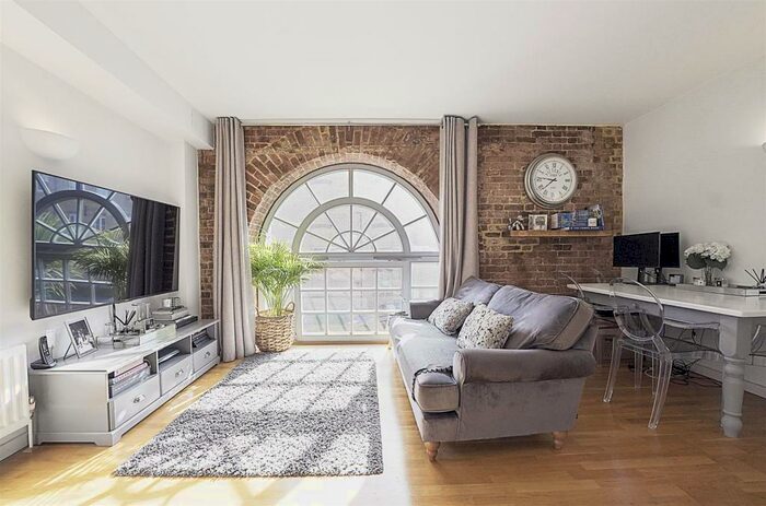 1 Bedroom Apartment To Rent In South Block, The Railstore, Romford, RM2