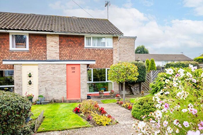 4 Bedroom End Of Terrace House For Sale In Greenacres, Oxted, RH8