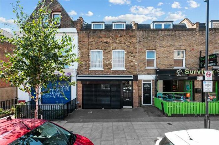 2 Bedroom Flat To Rent In Sandringham Road, London, E8