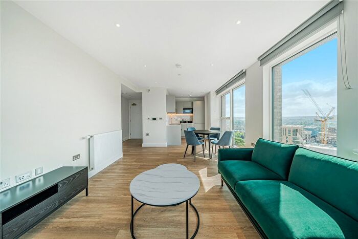 1 Bedroom Flat To Rent In Henley Cross, London, SE3