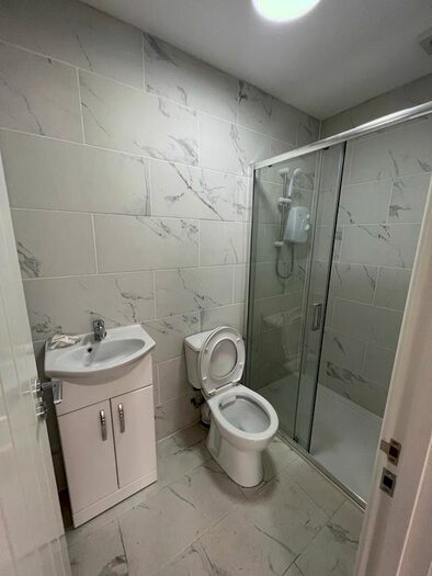 1 Bedroom Studio To Rent In High Road Leyton, London, E15