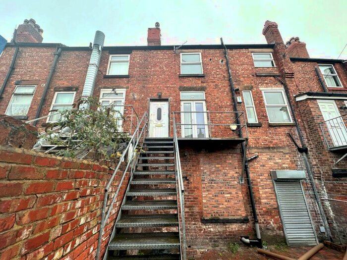 2 Bedroom Flat To Rent In Bebington Road, Birkenhead, CH42