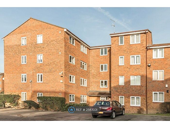 1 Bedroom Flat To Rent In Dalton House, London, SE14