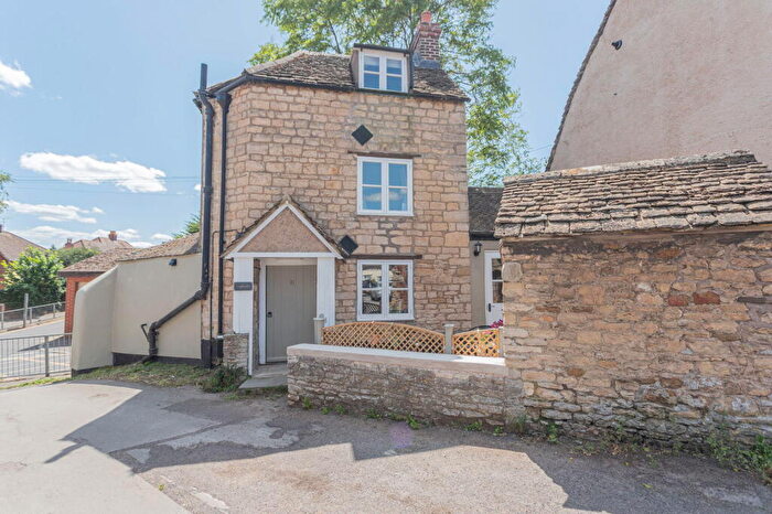 2 Bedroom Cottage For Sale In The Chipping, Wotton-under-Edge, GL12