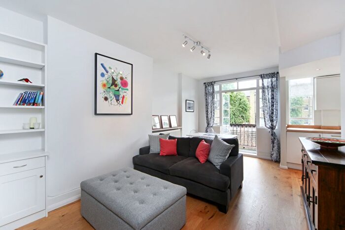 2 Bedroom Flat To Rent In Beaufort Street, Chelsea, London, SW3