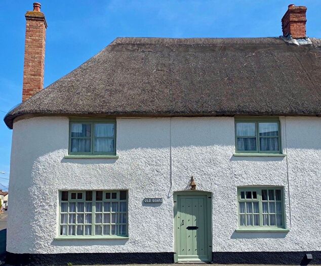 2 Bedroom Cottage For Sale In High Street, Stogursey, Bridgwater, TA5