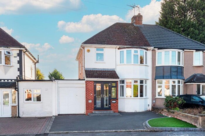 3 Bedroom Semi Detached House For Sale In Springfield Crescent, Solihull, West Midlands, B92
