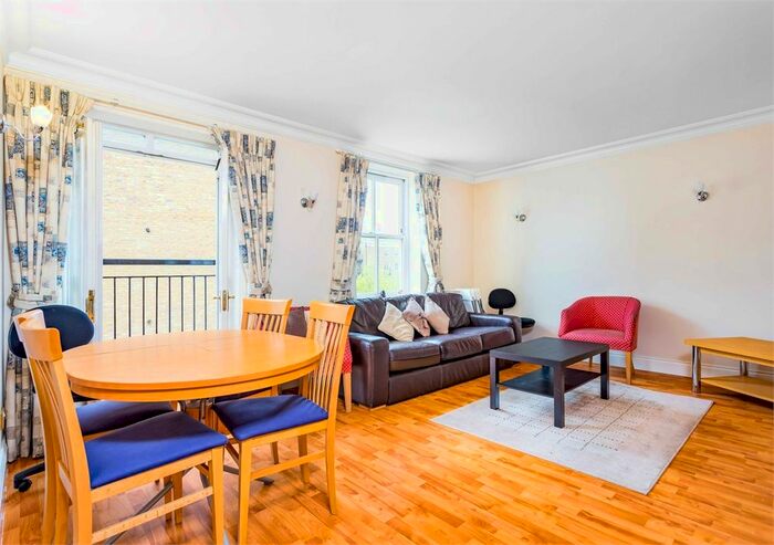 4 Bedroom Flat To Rent In Russell Lodge, Spurgeon Street, London, SE1