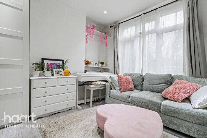 2 Bedroom Terraced House For Sale In Elm Road, Thornton Heath, CR7