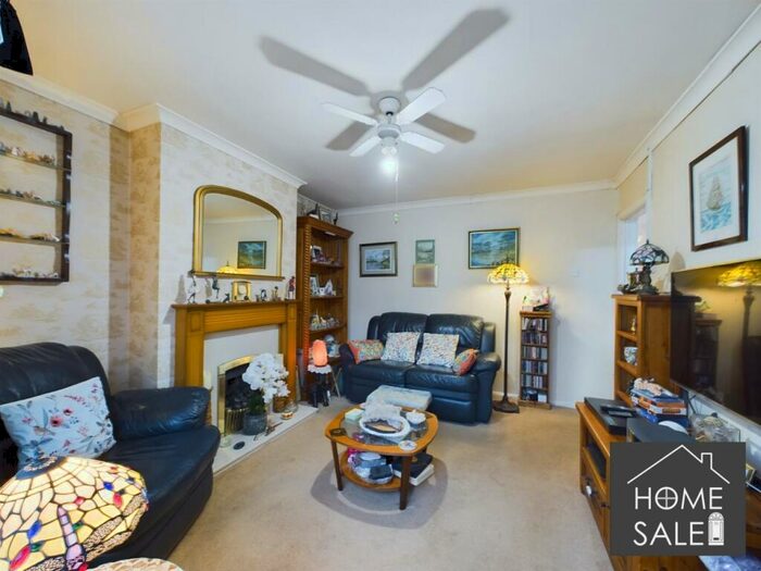 2 Bedroom Bungalow For Sale In Parsons Road, Irchester, NN29