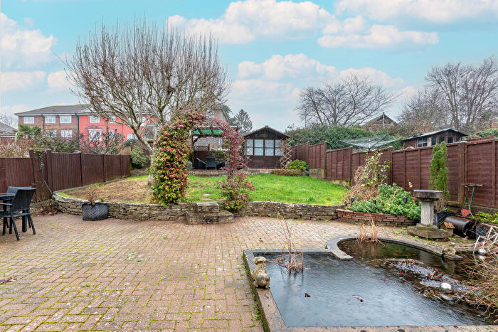 3 Bedroom Semi-Detached House For Sale In Portway, Sea Mills, Bristol, BS9 - Photo 2