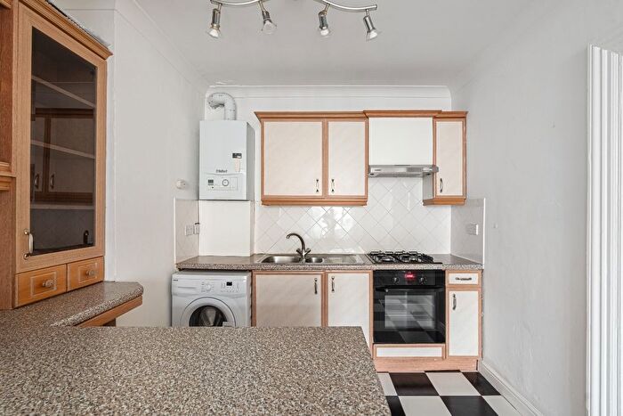 1 Bedroom Flat To Rent In Highfield Road, Dartford, Kent, DA1