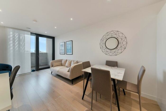 1 Bedroom Apartment To Rent In Carriage House, Finsbury Park, London, N4