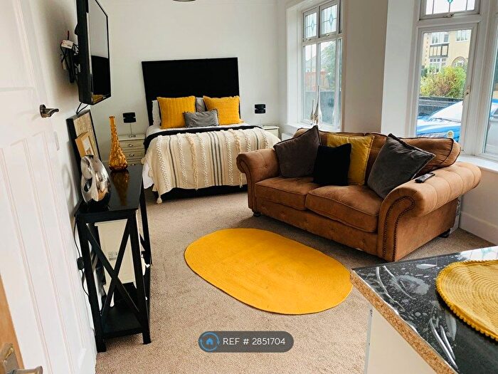 Studio To Rent In Ashford Road, Bournemouth, BH6