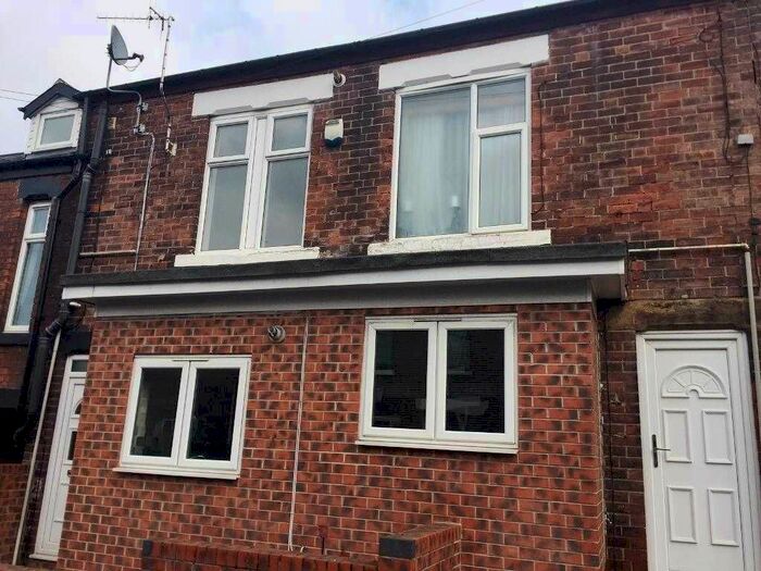 1 Bedroom Flat To Rent In Derbyshire Lane, Sheffield, S8