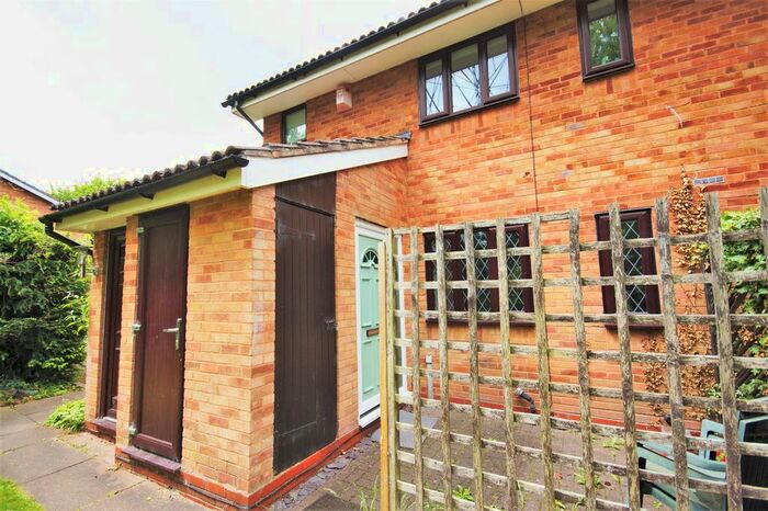 Studio To Rent In Lea Yield Close, Birmingham, B30