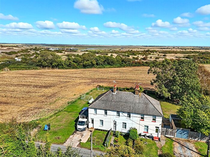 3 Bedroom Terraced House For Sale In Millhead Cottages, The Common, Great Wakering, SS3
