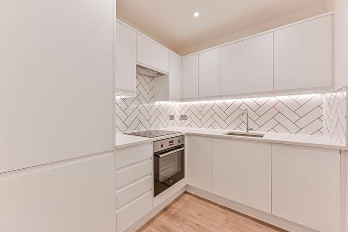 1 Bedroom Flat To Rent In Este Road, Clapham Junction, London, SW11