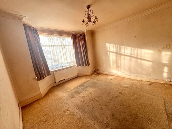 1 Bedroom Apartment For Sale In Castle Road, Bournemouth, Dorset, BH9