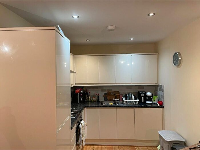 2 Bedroom Flat To Rent In Ashton Drive, Bristol, BS3