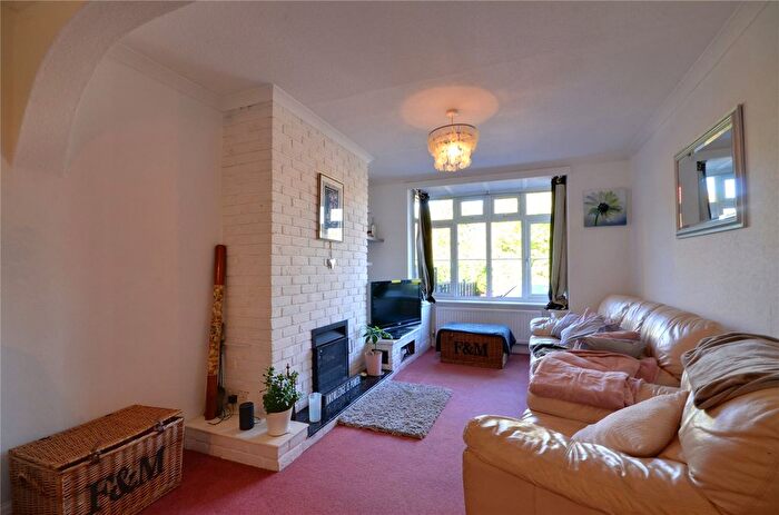 3 Bedroom Semi-Detached House For Sale In East Grinstead, West Sussex, RH19