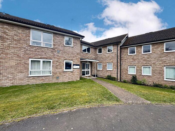 1 Bedroom Flat For Sale In First Floor Apartment - Far Reaching Views, HP10