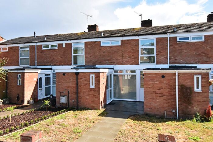 3 Bedroom Terraced House To Rent In Speldhurst Close, Bromley, BR2