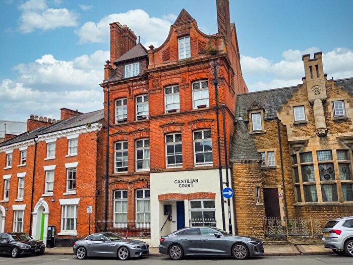 1 Bedroom Apartment For Sale In Castilian Street, Northampton, NN1
