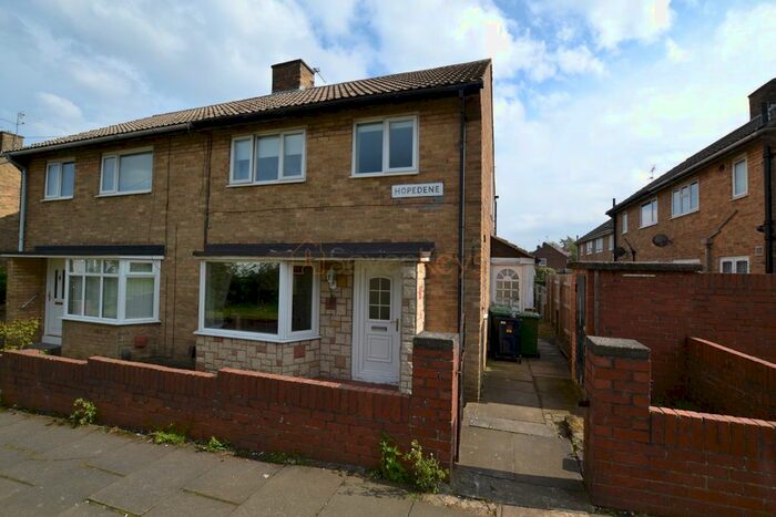 3 Bedroom End Of Terrace House To Rent In Hopedene, Gateshead, Tyne And Wear, NE10