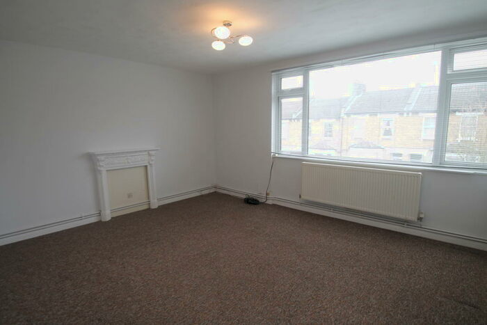2 Bedroom Flat To Rent In Fairlawn Park, Sydenham, SE26