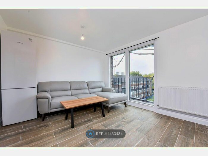 4 Bedroom Maisonette To Rent In Ramsfort House, London, SE16