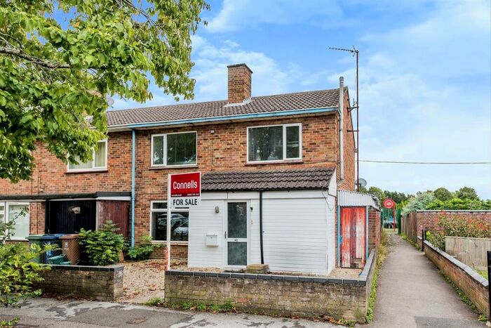 3 Bedroom End Of Terrace House For Sale In Moorbank, Oxford, OX4
