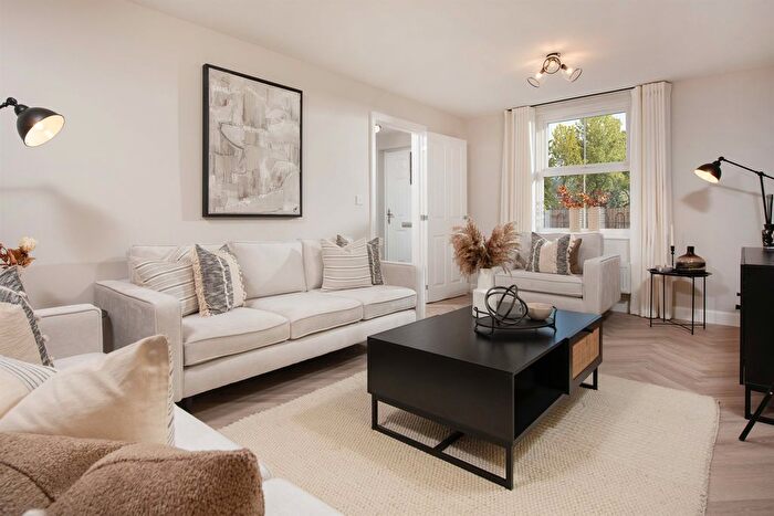 3 Bedroom Terraced House For Sale In Periwinkle Close, Ipswich, IP1
