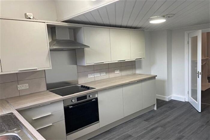 2 Bedroom Apartment To Rent In Currier Lane, Ashton-Under-Lyne, OL6