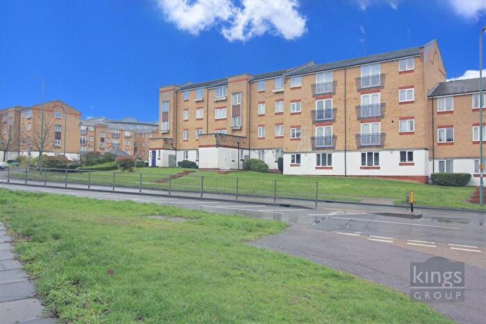 2 Bedroom Flat To Rent In Dadswood, Harlow, CM20
