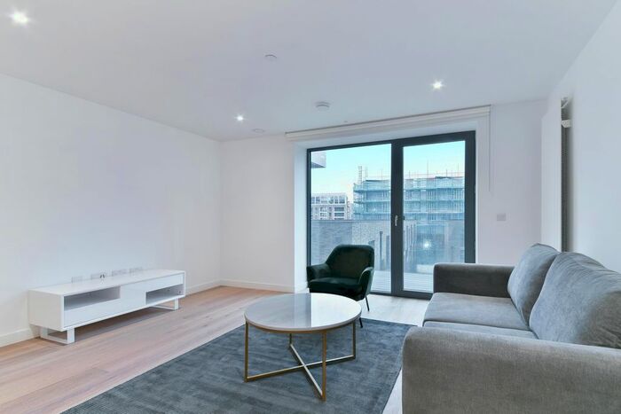1 Bedroom Flat To Rent In Fairwater House, Royal Wharf, London, E16