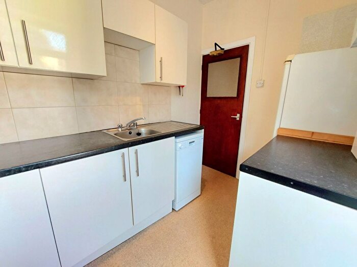 2 Bedroom Flat To Rent In Colum Road, Cardiff, CF10