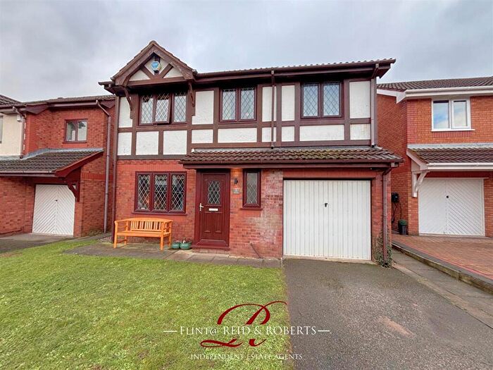 5 Bedroom Detached House For Sale In Pwll Y Hwyaden, Flint, CH6