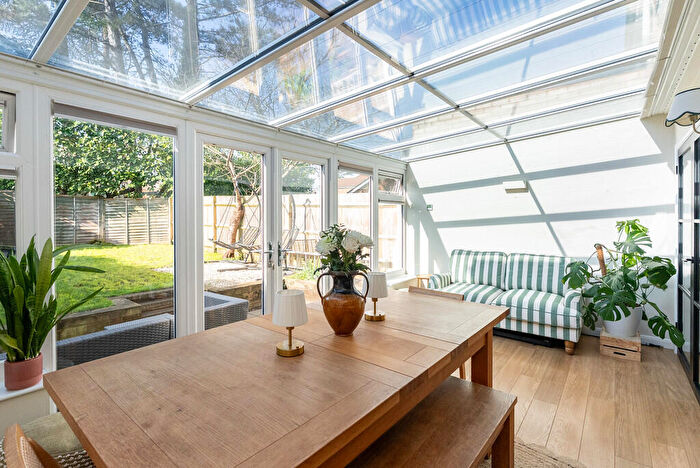 3 Bedroom Terraced House For Sale In Leslie Road, Pixham, Dorking, RH4