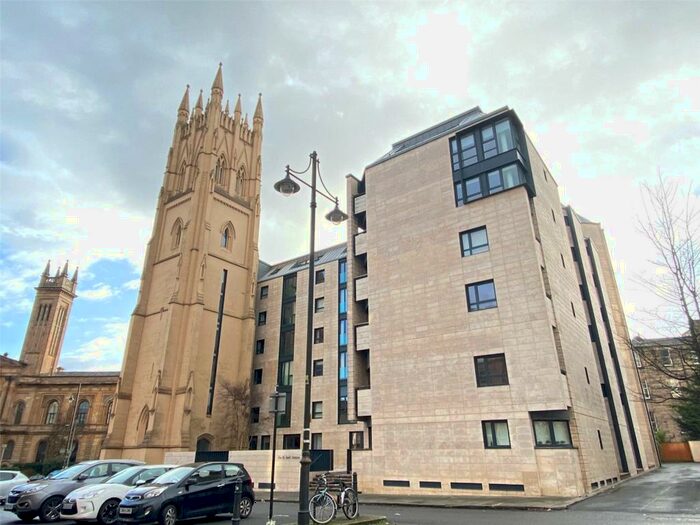 2 Bedroom Apartment To Rent In Park Circus Place, Glasgow, G3