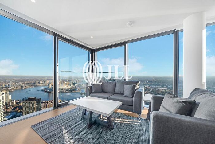 2 Bedroom Flat To Rent In Hampton Tower, South Quay Plaza, E14