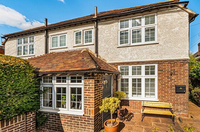 5 Bedroom Semi-Detached House For Sale In Crondall Lane, Farnham, Surrey, GU9