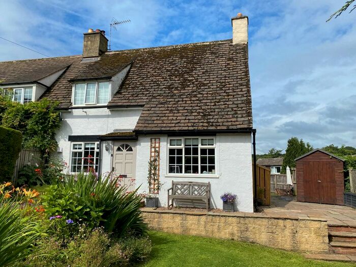 4 Bedroom Semi-Detached House To Rent In Hillside, Follifoot, Harrogate, HG3