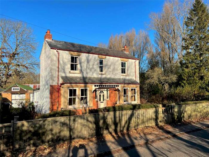 3 Bedroom Detached House For Sale In Godstow Road, Wolvercote, Oxford, OX2