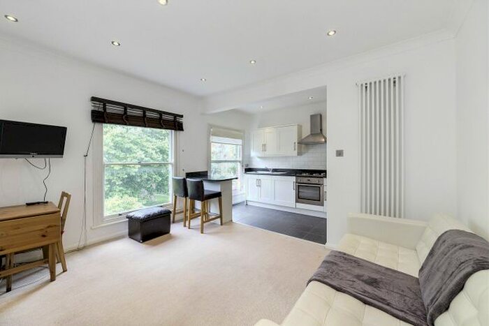1 Bedroom Flat To Rent In Wellesley Road, Chiswick, W4