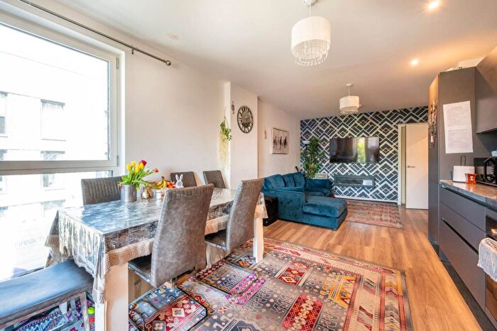 1 Bedroom Flat For Sale In Thunderer Street, Upton Park, London, E13